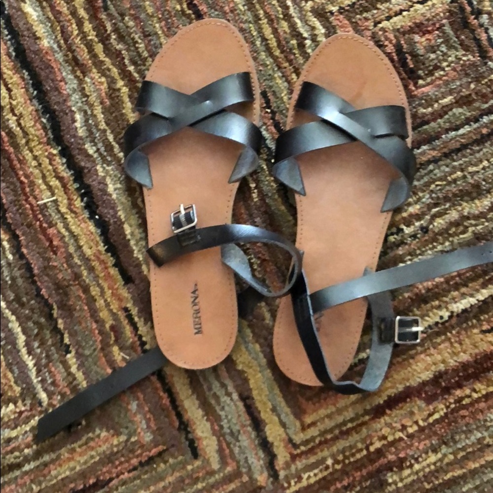 Women’s shoes